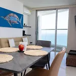 Apartamento Frente Al Mar Con Vista Unica En Cartagena