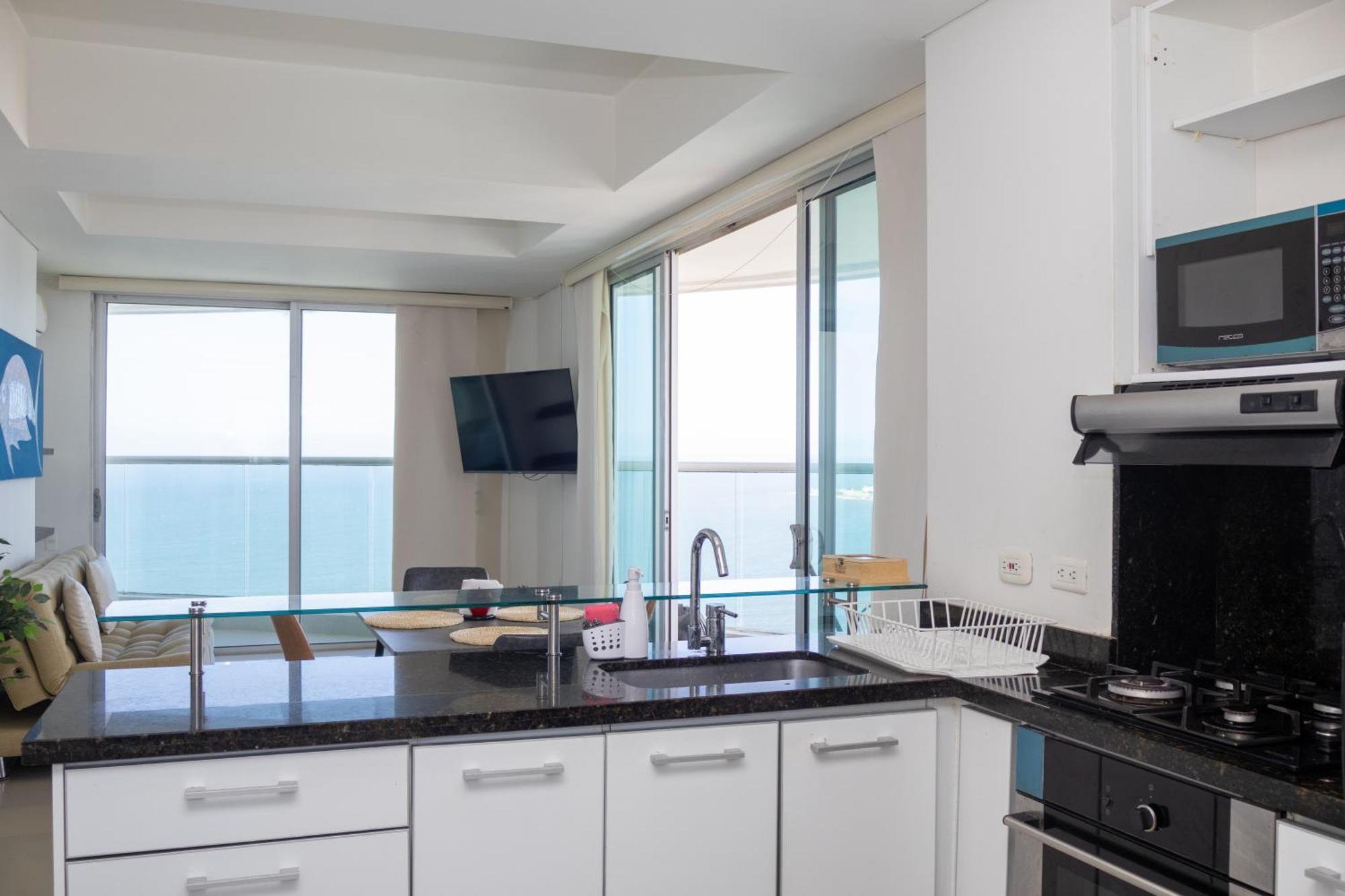 Frente Al Mar Con Vista única En Apartamento Cartagena