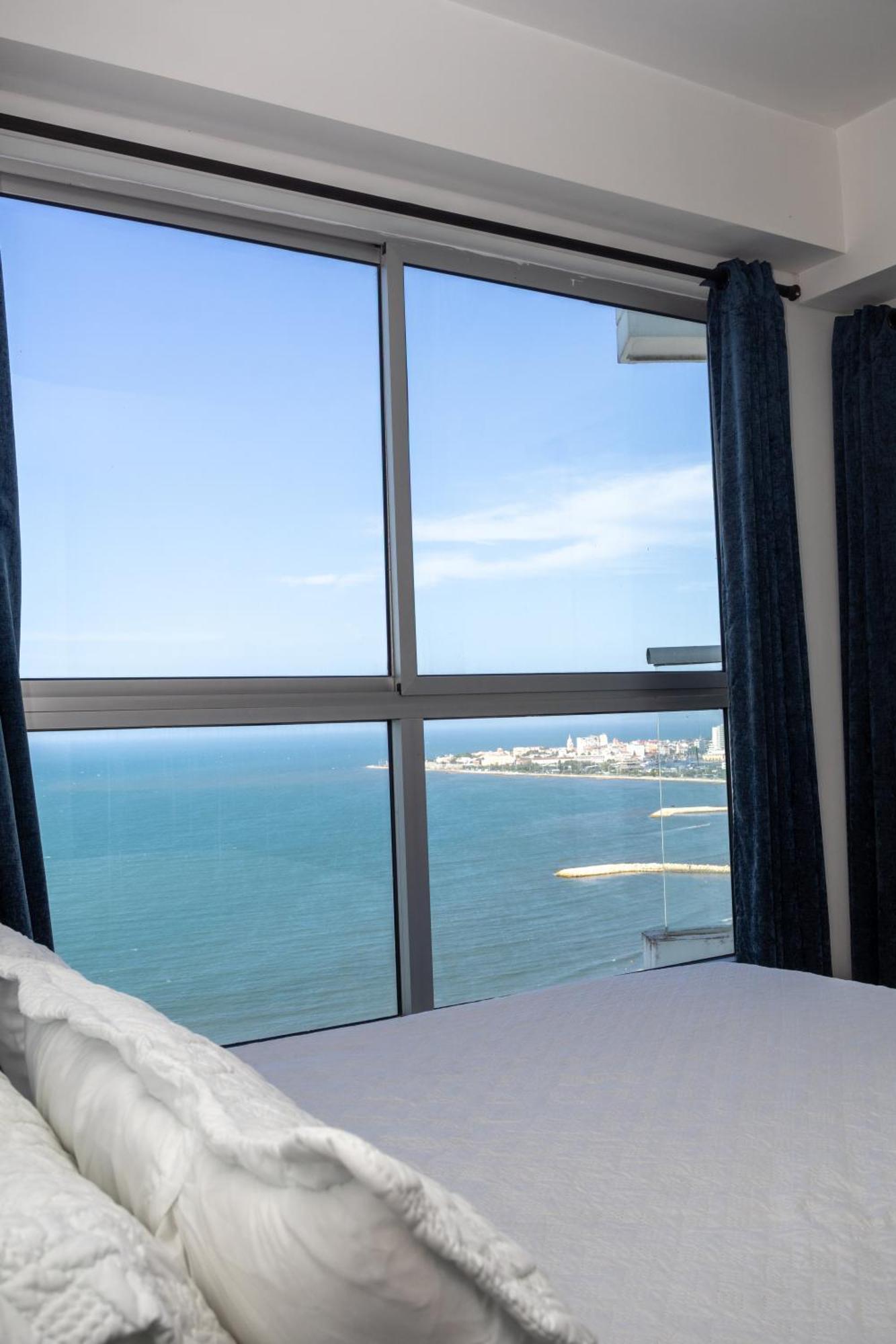 Apartamento Frente Al Mar Con Vista única En Cartagena