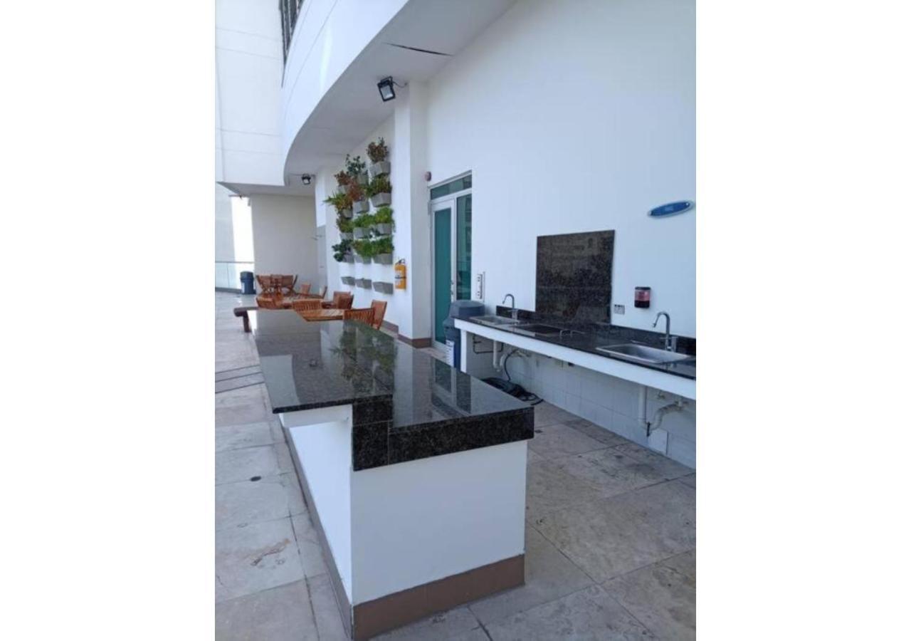 Frente Al Mar Con Vista única En Apartamento *